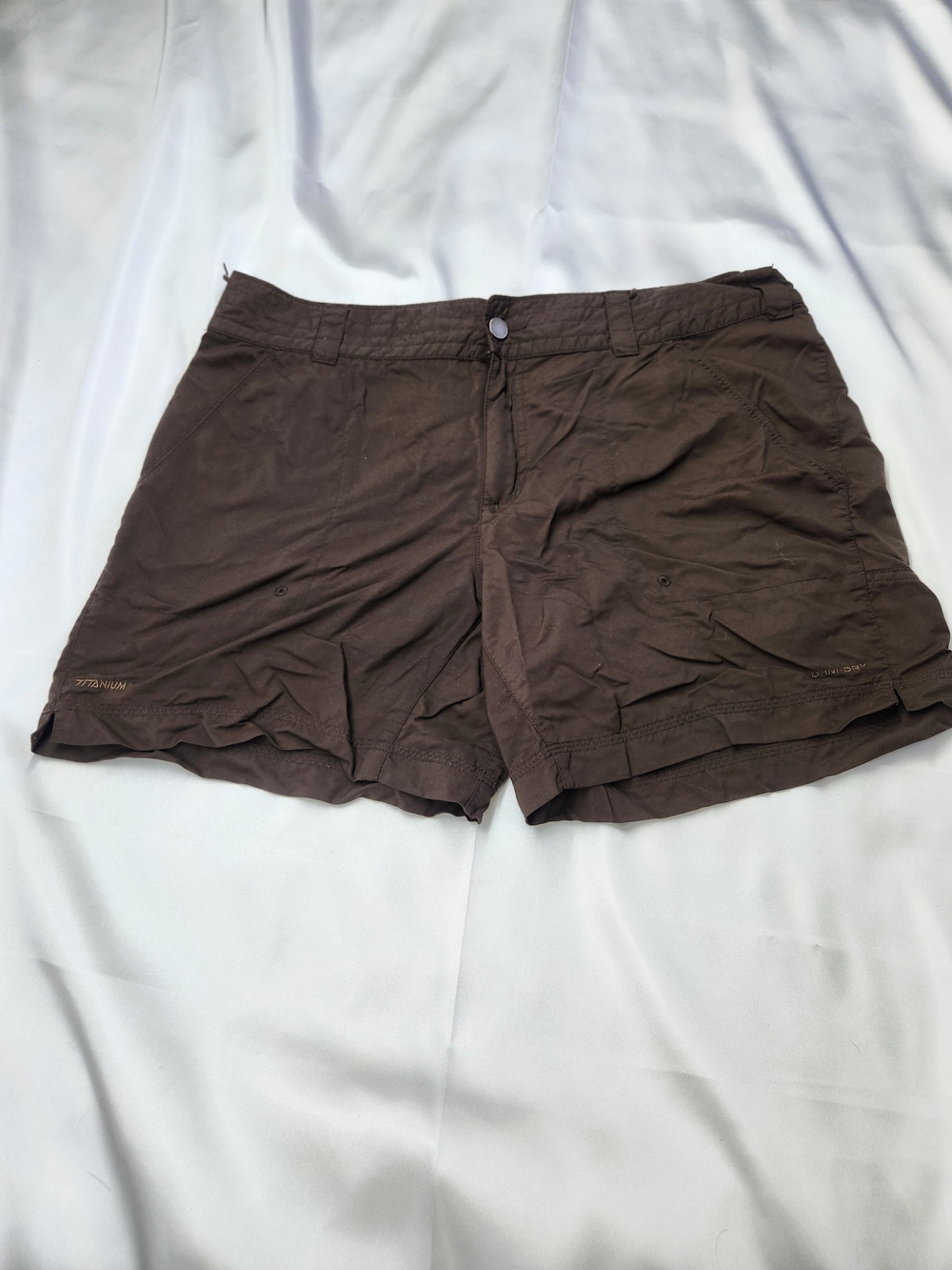 Columbia Brown Outdoor Quick-Dry Women’s Shorts